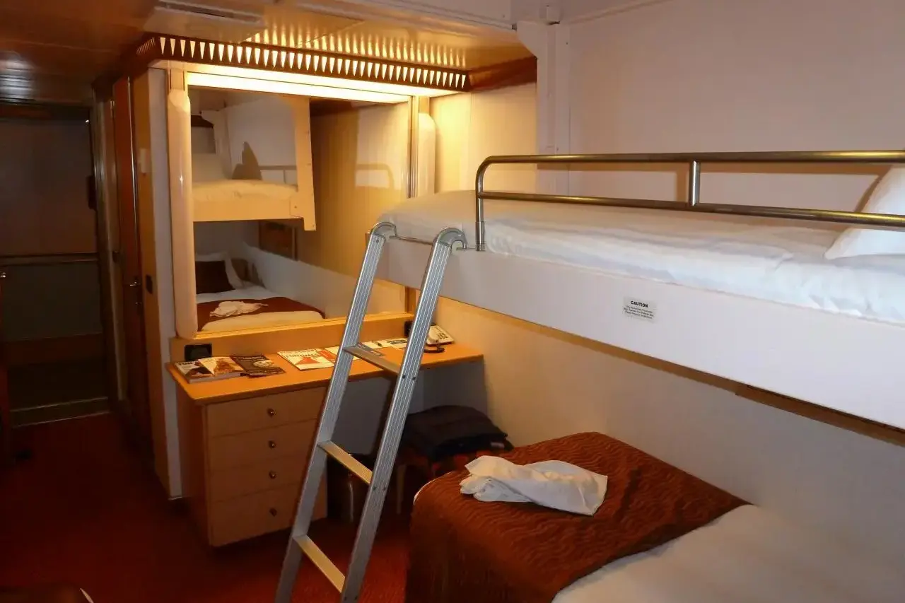 U-Carnival-Dream-7288-4feca9d5dabd2.webp