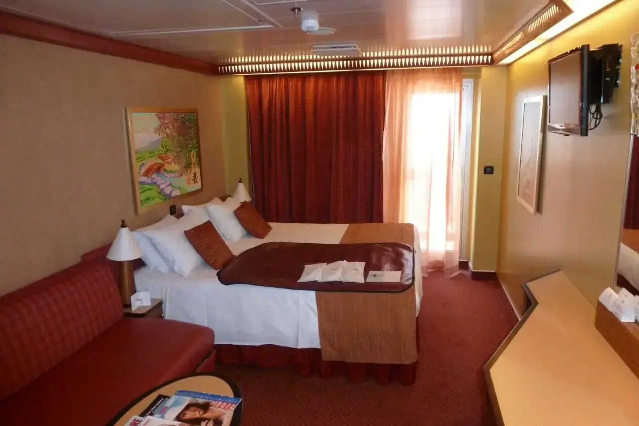 U-Carnival-Dream-12202-4fbfe6b2a43c7.webp
