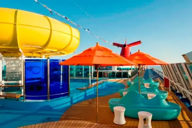 600w-CarnivalDream-WaterWorksPark4.webp