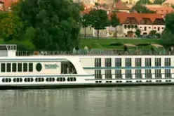 schiff_aussen_1.webp