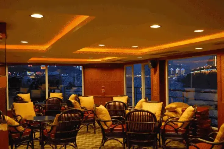 VI-Restaurant.webp