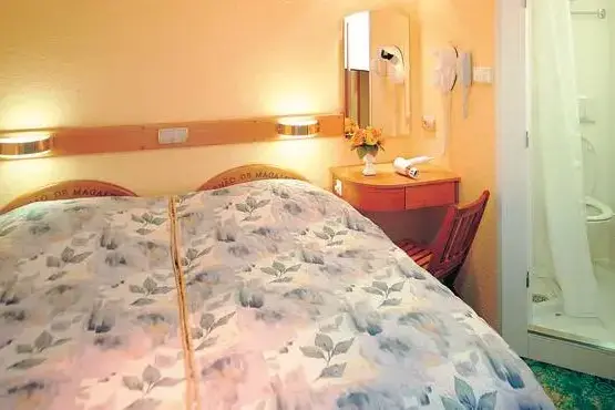 cabin.webp