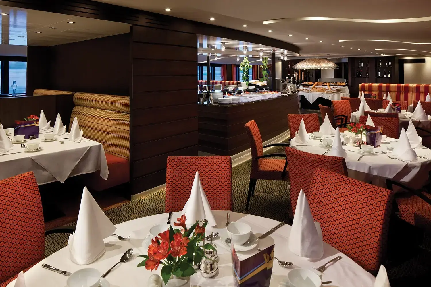 ataglance_amacerto_dining.webp