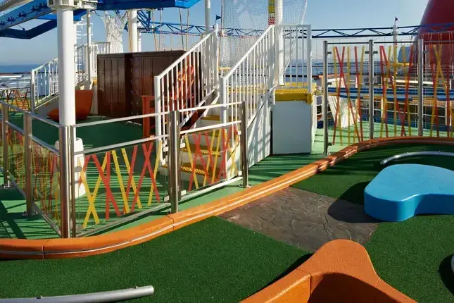 mini-golf-1.webp
