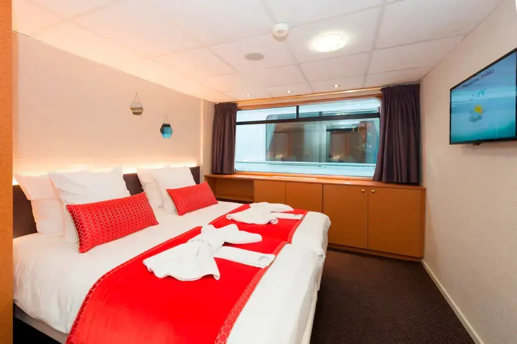 Europe-Cabine_sred.webp