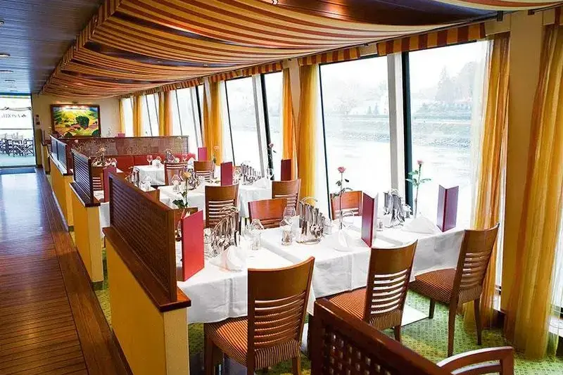 A-ROSA-restaurant2.webp