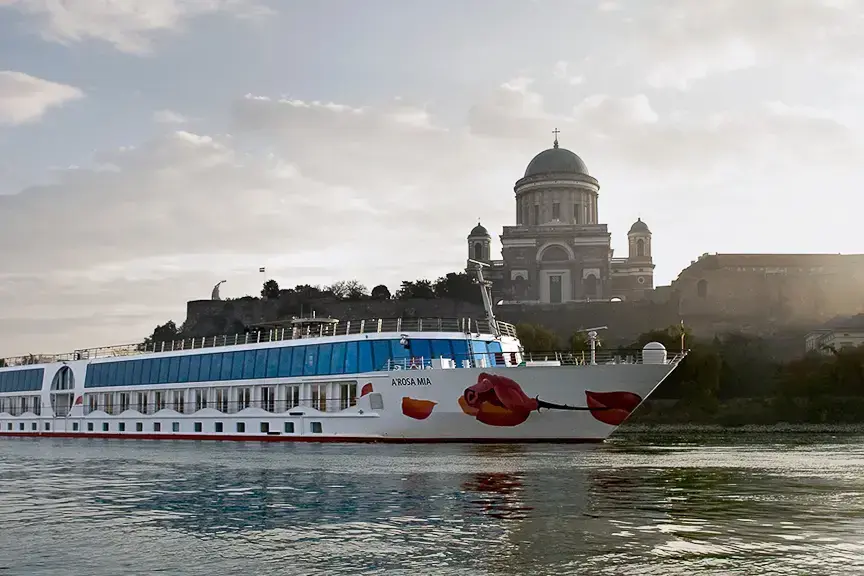 DO_DLX_ESZTERGOM_VOMBEIBOOT_01_angestrickt_39L_12.webp