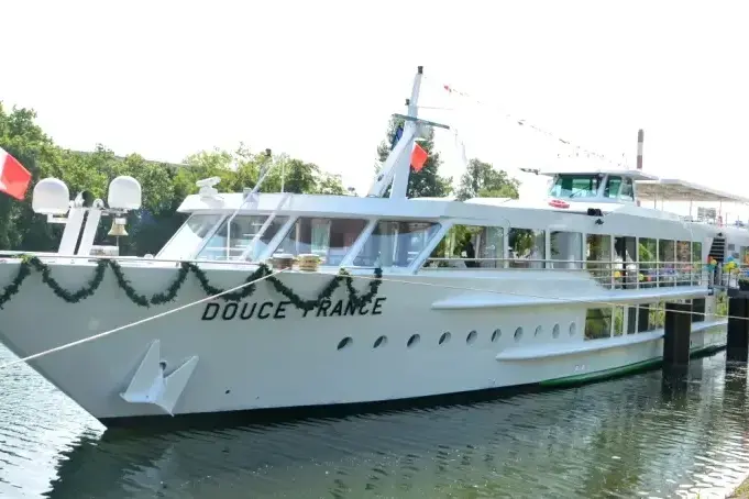 Douce France II.webp