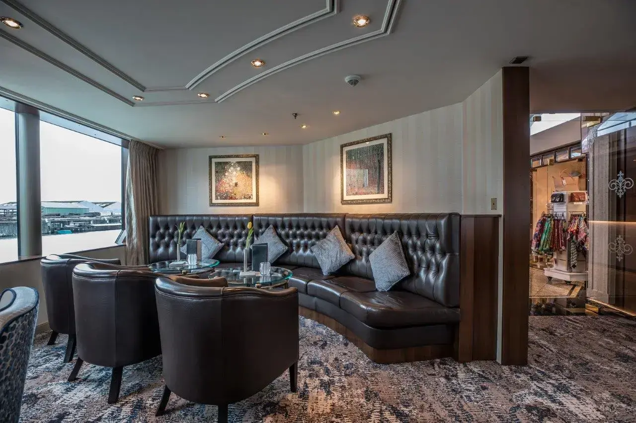 BW Lounge-bar-5086.webp