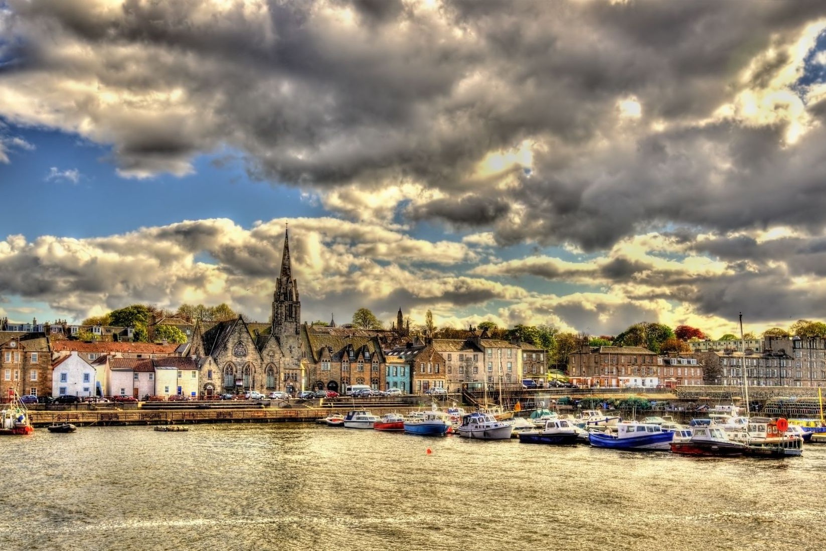 2387642_Newhaven, Scotland.jpg