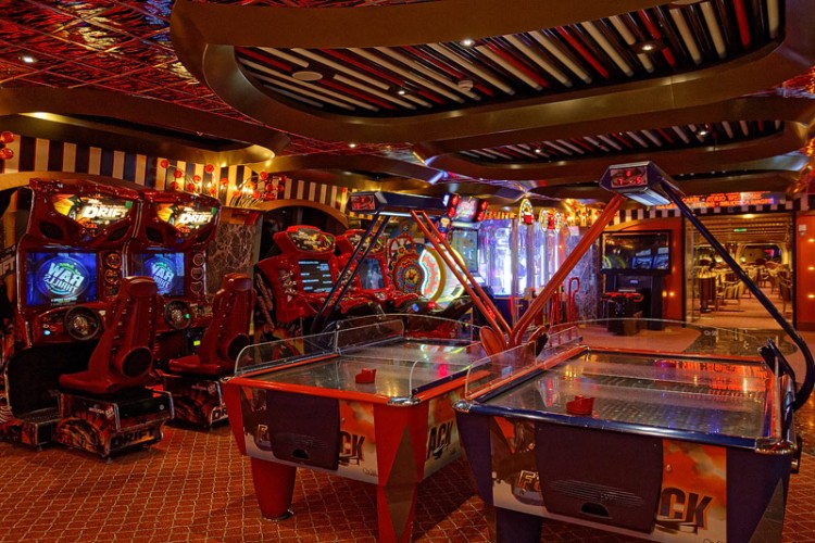 costa-pacifica-bars-lounges-route-66-sport-4935.jpg