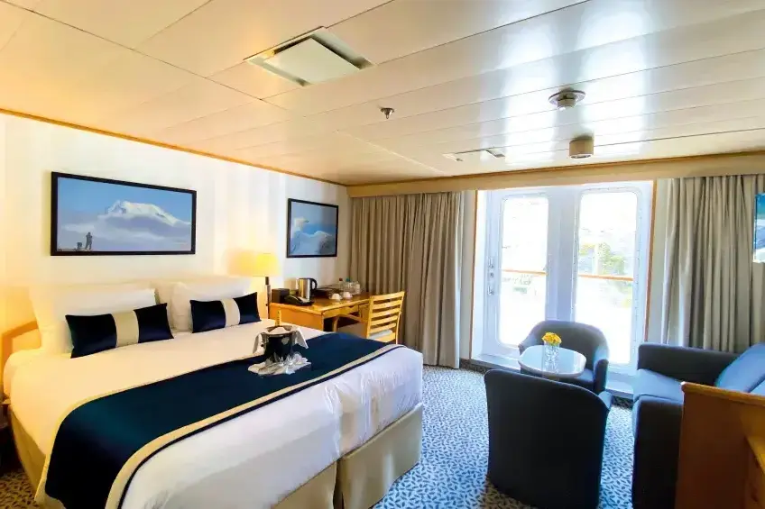 la-belle-des-oceans-suite-riviera-panorama05-pont6-corse-croisieurope-alexandre-sattler