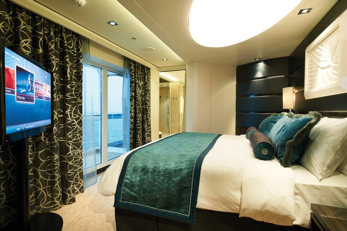 H3 2norwegian-breakaway_the-haven-deluxe-owners-suite-mit-grossem-balkon__.jpg