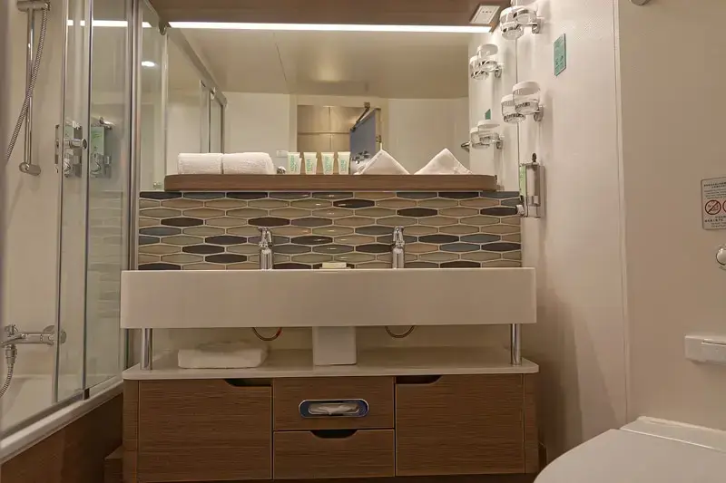 3 norwegian-encore-kabinen-ocean-view-.webp