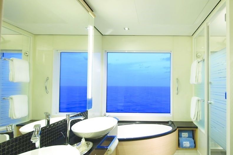 H6 The Haven Familien Villa mit Balkon 2.jpg