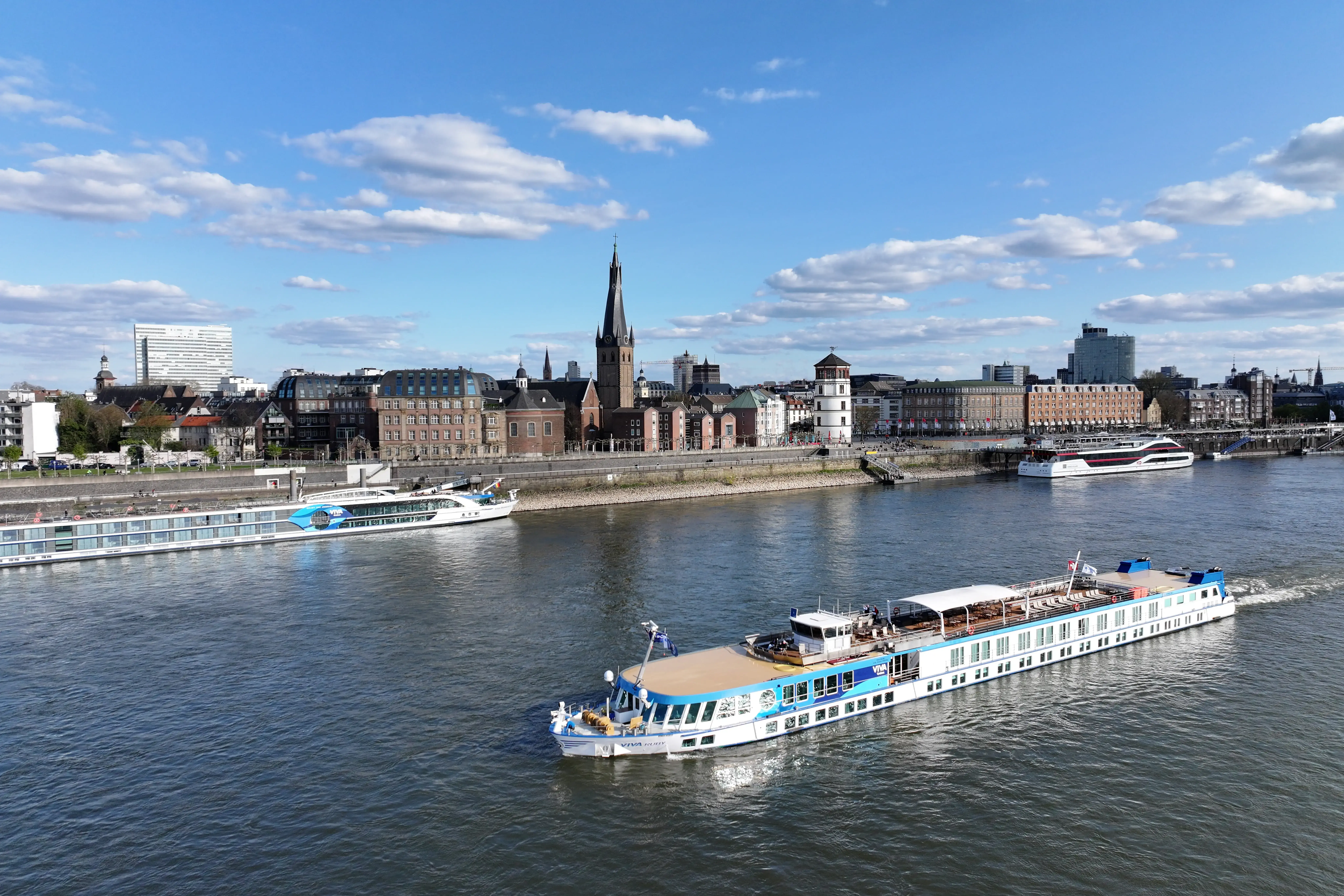 viva-ruby-duesseldorf-departure-01-04-2025-23.webp