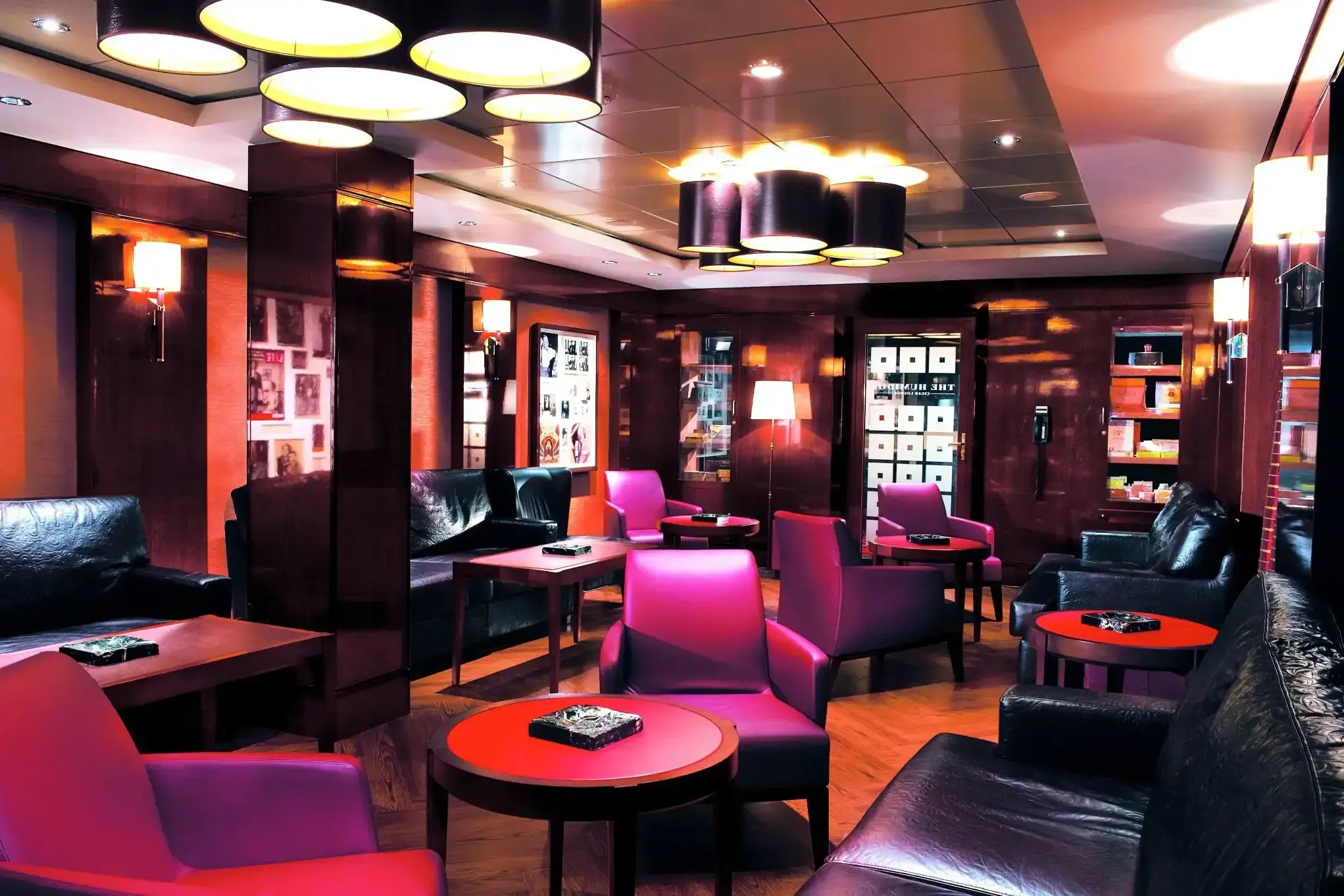 NCL, Norwegian Epic, Humidor Cigar Lounge, Credit - Rick Diaz Photography.webp