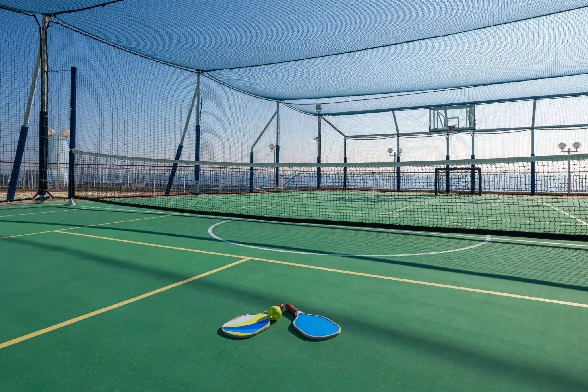 Norwegian Jewel - Sports Court.webp