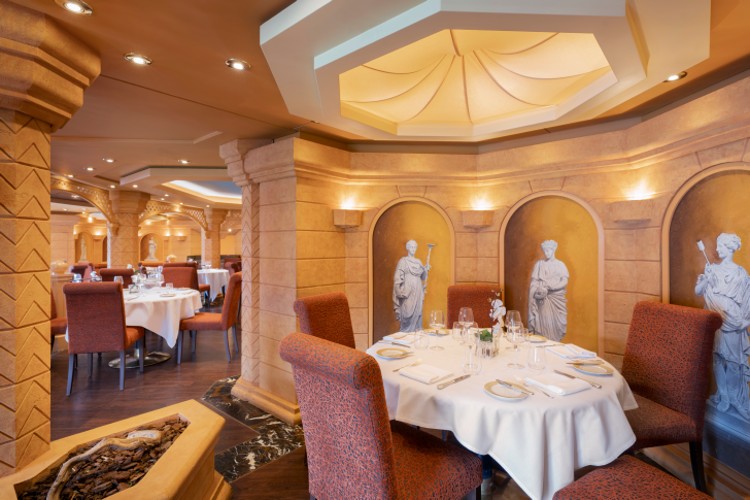 MSC25041911MSC    Divina MSC Yacht Club Le Muse Restaurants.jpg