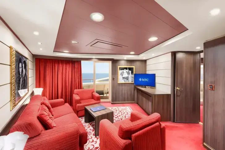 MSC25041582MSC Divina MSC Yacht Club Executive and Family Suite with Balcony (YCT).webp