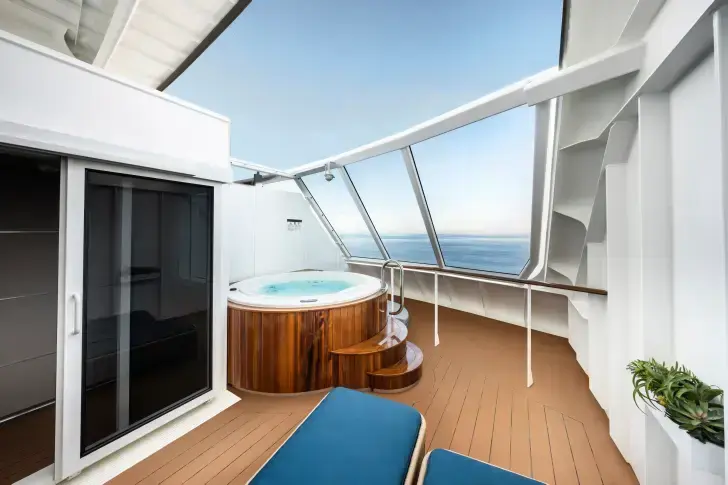 MSC Euribia, MSC Yacht Club Duplex Suite with whirlpool bath (YJD) 3.webp