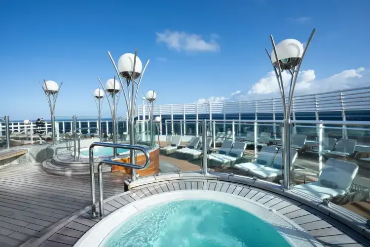 MSC25039984MSC Fantasia, MSC Yacht Club  The One Pool.webp