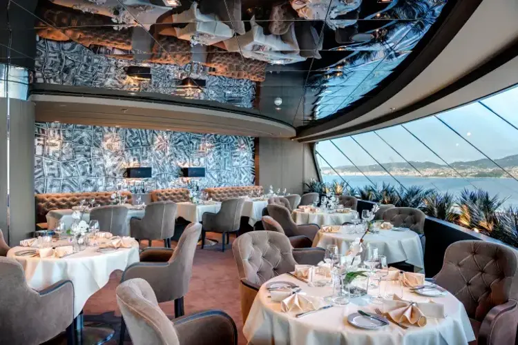 MSC17010873MSC Meraviglia, MSC Yacht Club.webp