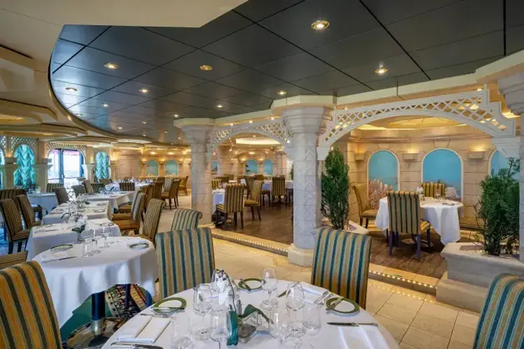 MSC25042590MSC Splendida, MSC Yacht Club - L'Olivo Restaurant.webp