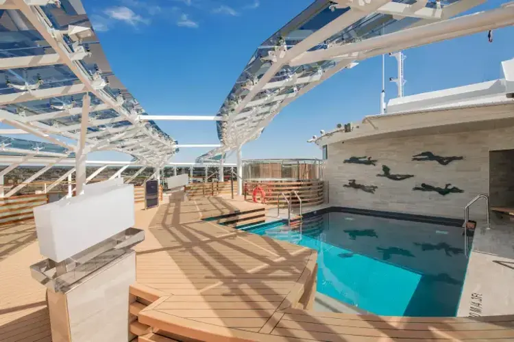 MSC21006487MSC Virtuosa, MSC Yacht Club Pool.webp