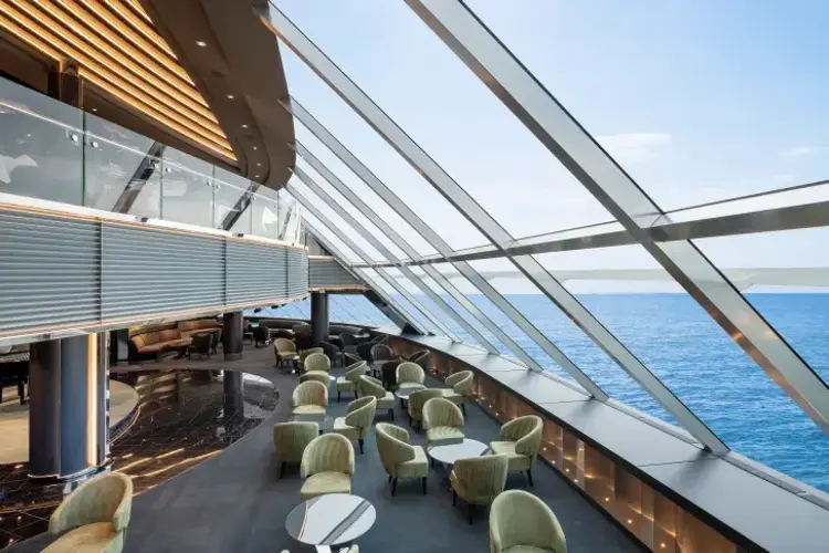 MSC21006935MSC Virtuosa, MSC Yacht Club Top Sail Lounge.webp