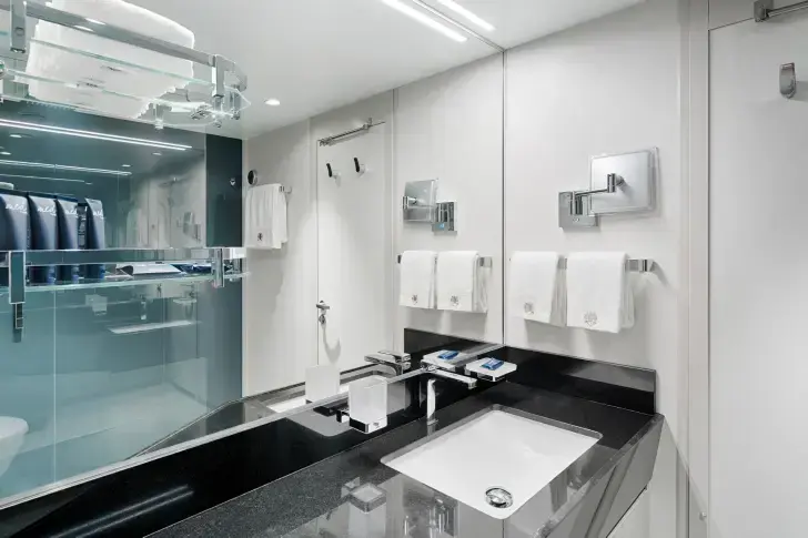 MSC23015127MSC World Europa, MSC Yacht Club Deluxe Suite (YC1).webp