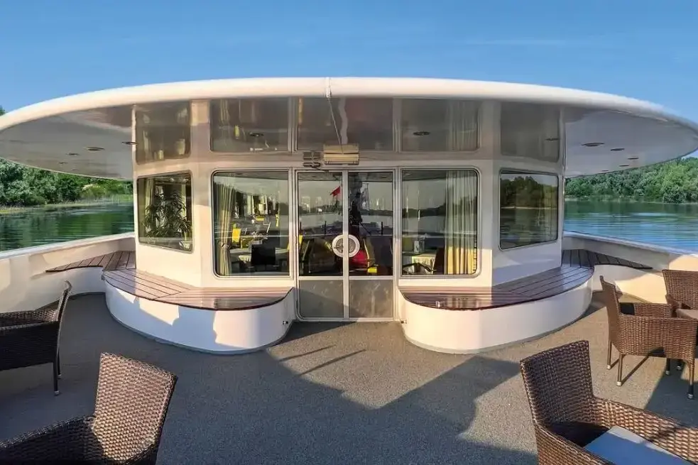 SUN Deck_1.webp