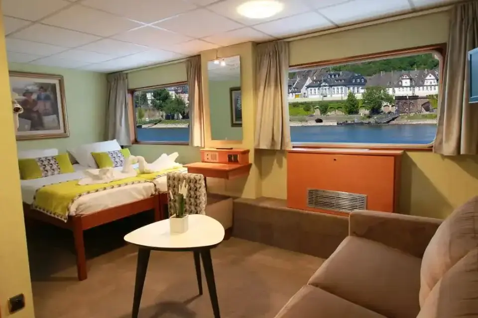 MS France Cabin 2.webp