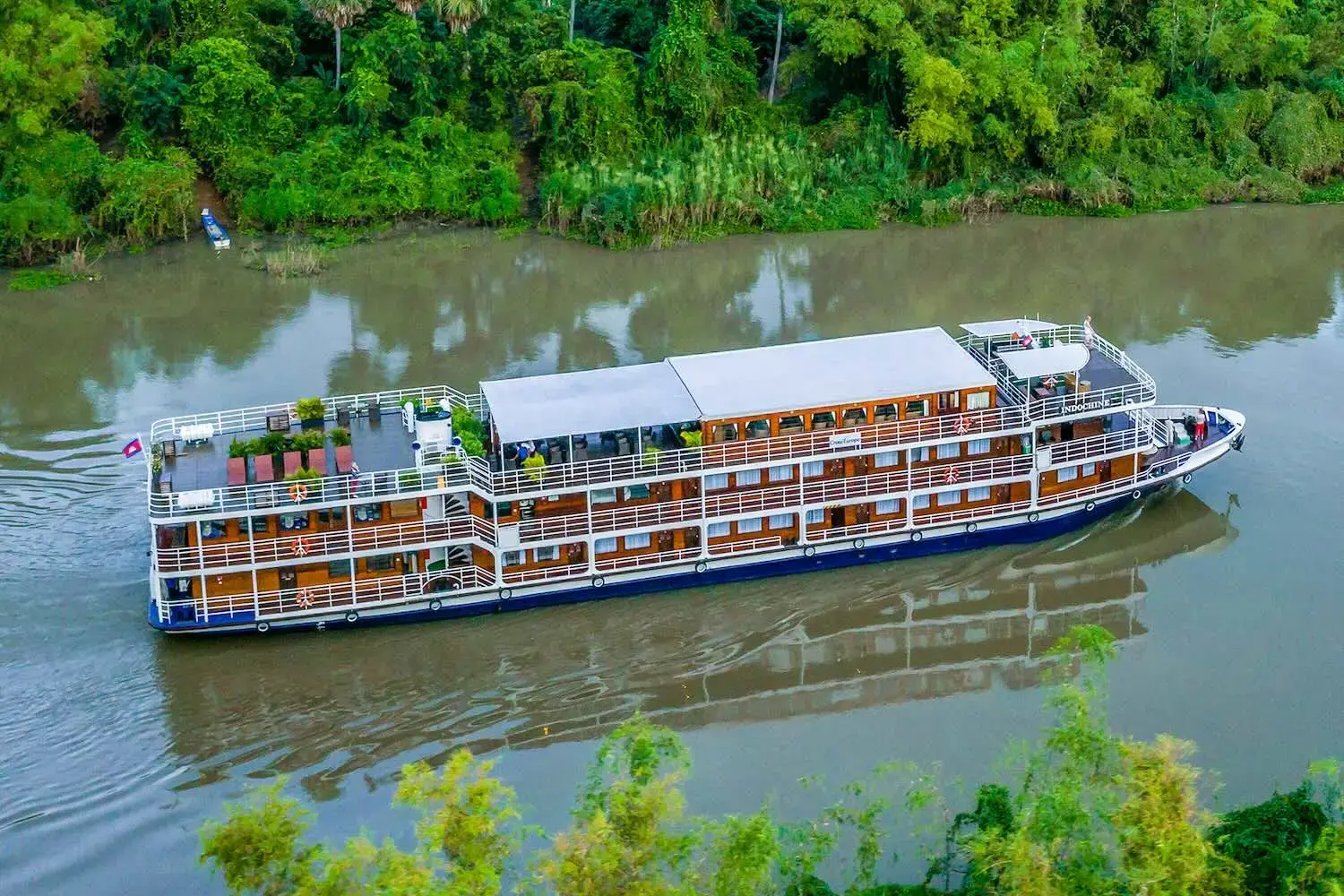 RV-Indochiner-CroisiEurope-ship 1.webp