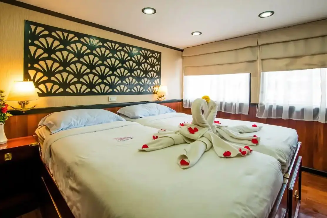 RV Lan Diep Cabin.webp