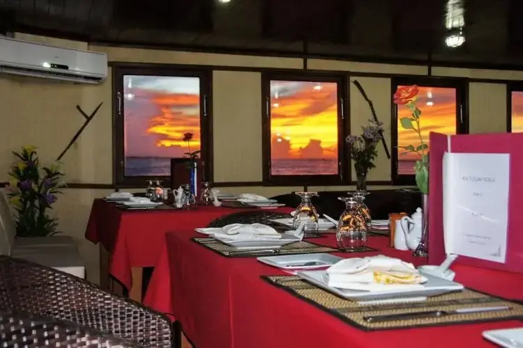 ТТ II Restaurant 1.webp