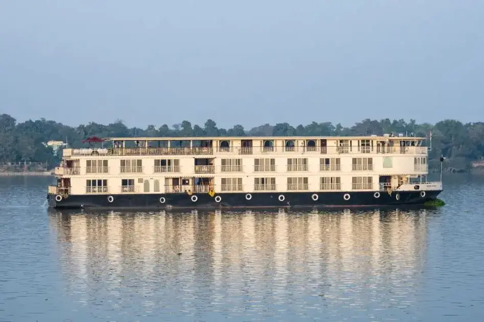 rv_ganges_voyager_ship_3.webp