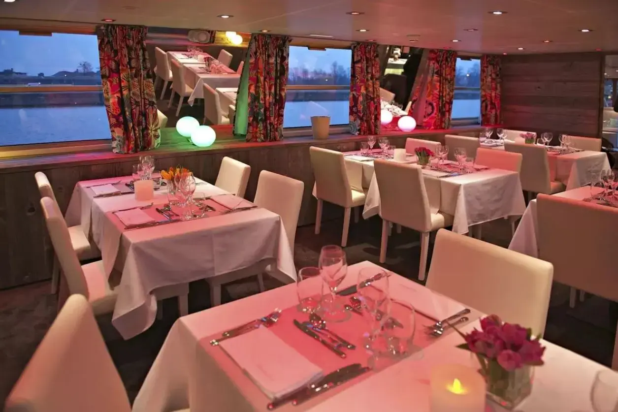 MS JEANINE restaurant 1.webp