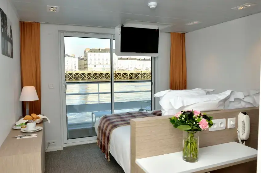cabine-deux-lits-separes-pont-superieur-ms-loire-princesse-loire-croisieurope-daniel-beldent